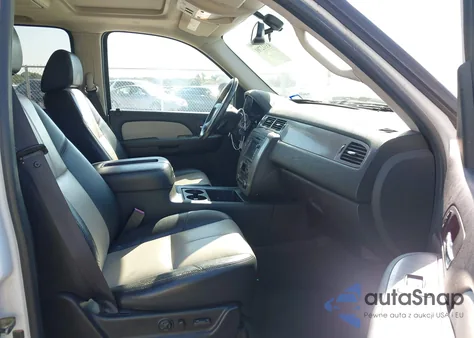 2008 Chevrolet Tahoe Lt z USA, uszkodzony, nr VIN 1GNFC13088R161276